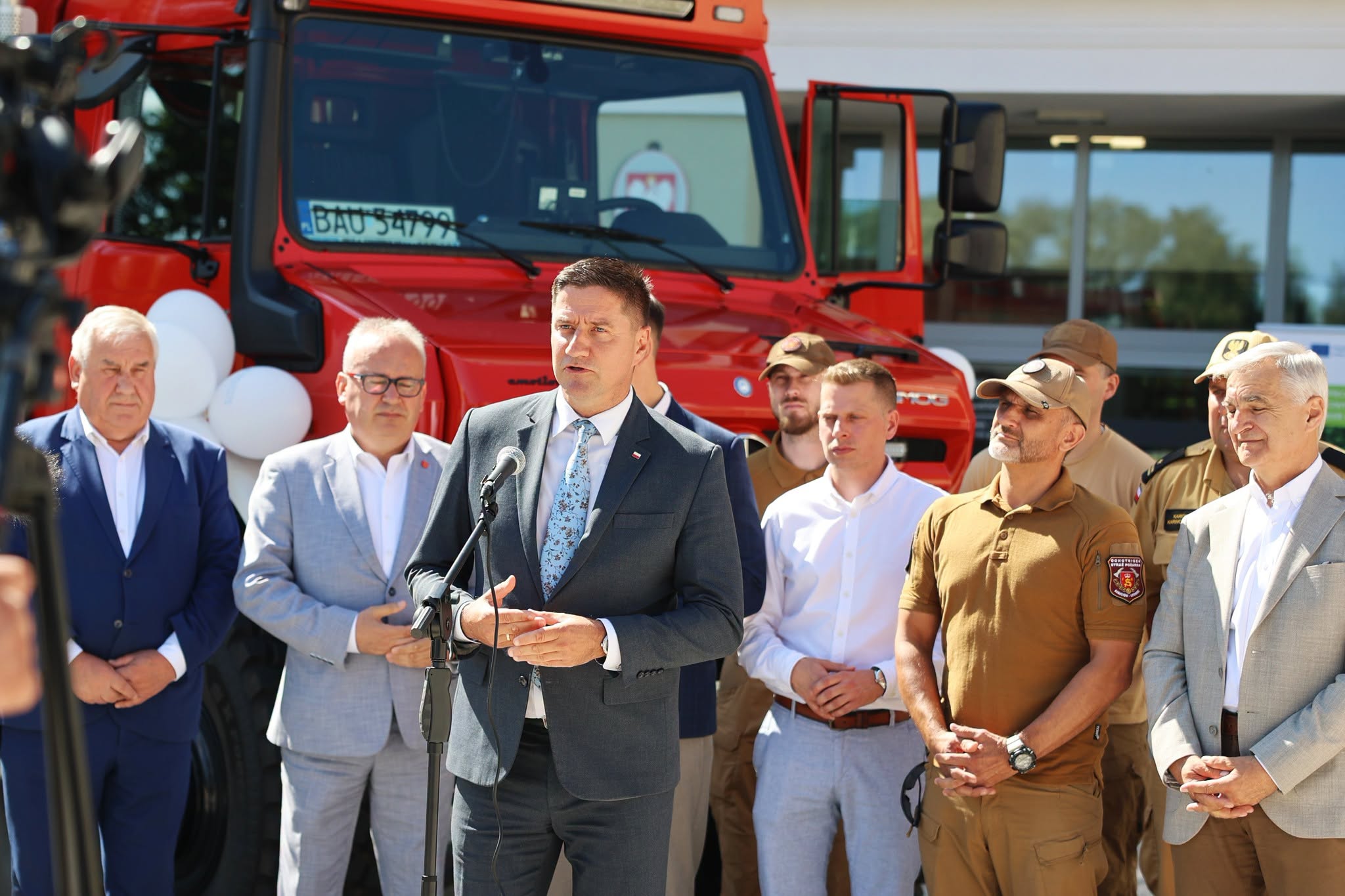 Specjalny pojazd dla OSP Augustów-Lipowiec 9 9 2