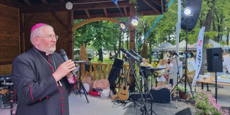 Diecezja Ełcka podziękuje za plony w Wiżajnach 1 Diecezja Elcka podziekuje za plony w Wizajnach