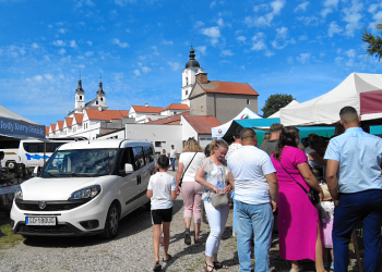Jarmark Kamedulski w klasztorze w Wigrach 2 WRUZ