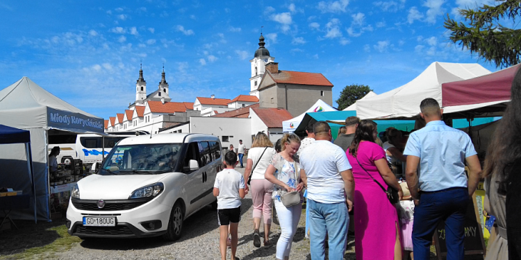 Jarmark Kamedulski w klasztorze w Wigrach 1 WRUZ