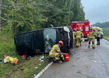 Groźny wypadek w okolicach Berkowa. Pięć osób poszkodowanych 3 Fot. OSP Wydminy