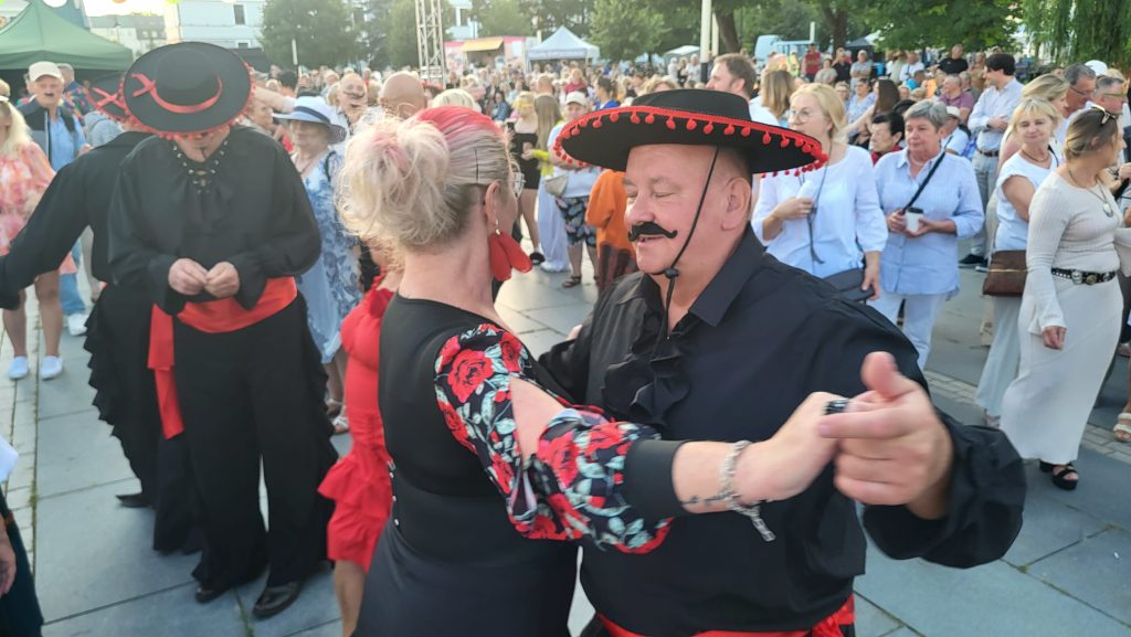 Potańcówka na zakończenie Dni Suwałk 19 d499c118 71dc 4fdd 8e26 f9853ad7dd51