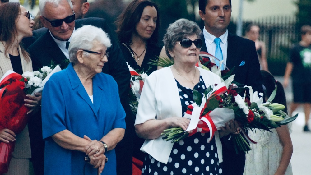 Uroczystość w godzinę wybuchu Powstania Warszawskiego 15 warszawskie 16