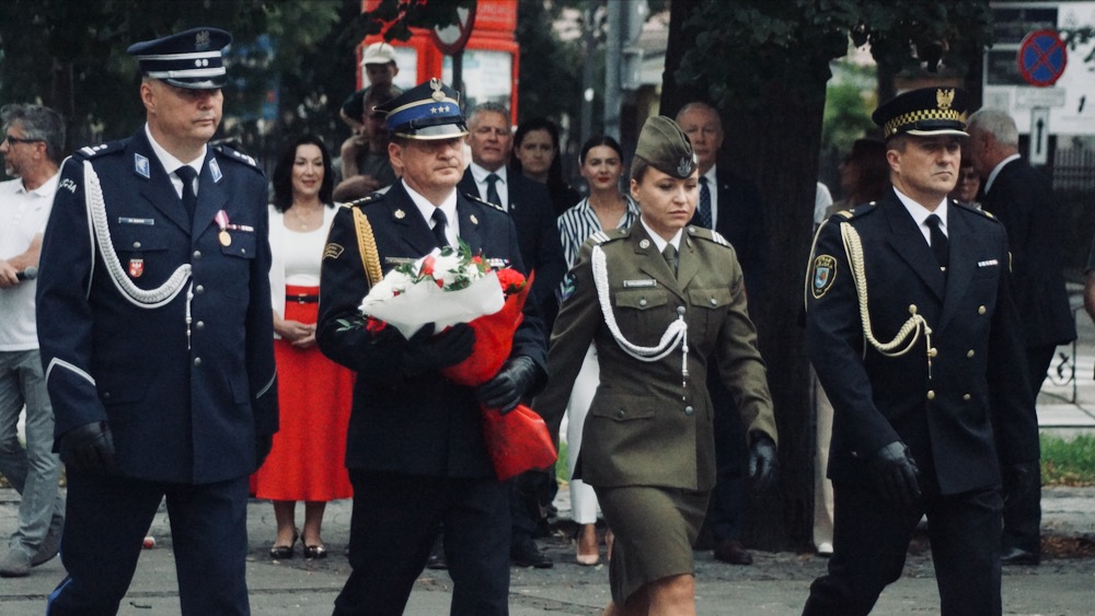 Uroczystość w godzinę wybuchu Powstania Warszawskiego 19 warszawskie 20