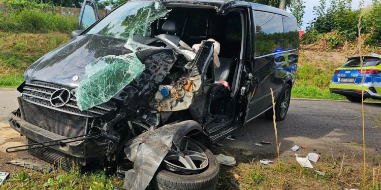 Wypadek na trasie Malinówka Wielka-Bałamutowo. Droga jest zablokowana 1 zdj. OSP w Stradunach
