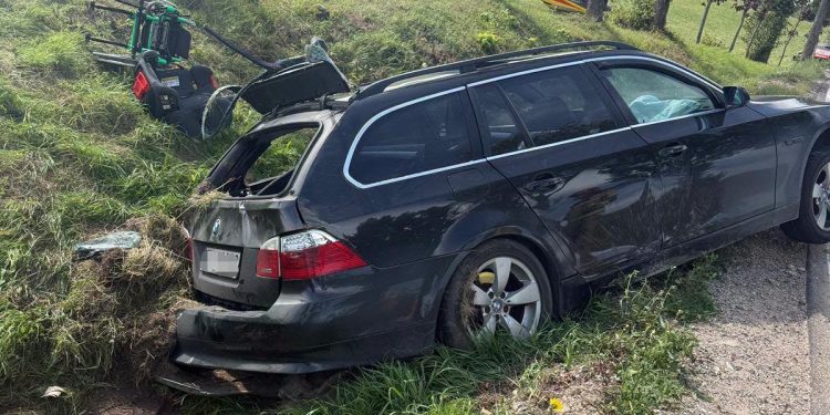 Zderzenie dwóch aut. Lądował śmigłowiec LPR 1 Fot. KPP Giżycko