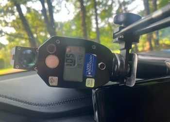 Jechał za szybko, bo "śpieszył się do pracy" 7 zdj. KPP w Węgorzewie