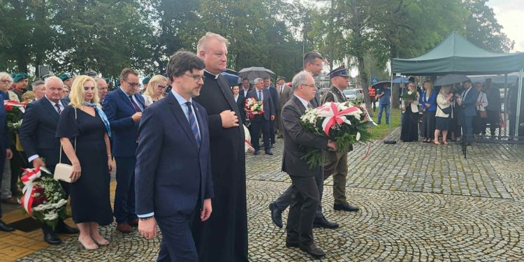 Obchody 87. rocznicy wybuchu II wojny światowej 1 282c80af ae36 4167 a33d 2bb3e97f6ac9