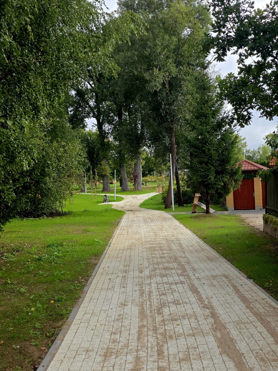 Zakończyła się budowa parku pomiędzy ul. Grunwaldzką, Jagiełły i Traktorzystów 6 33333