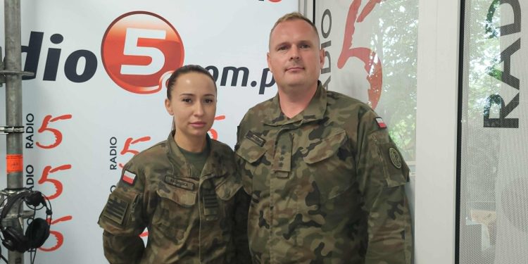 Zachęcali do dobrowolnej zasadniczej służby wojskowej 1 7e4d65d9 f305 42f6 837f dc052e7298ce