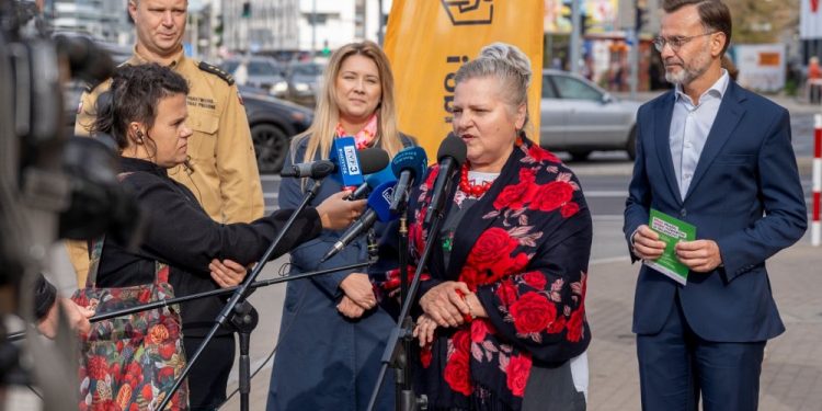 Babcia Kryzysia pomoże przetrwać trudne czasy 1 PUW
