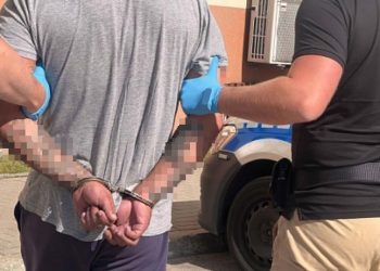 Pobił i okradł starszego mężczyznę. Grozi mu 15 lat więzienia 2 Źródło: KMP Suwałki