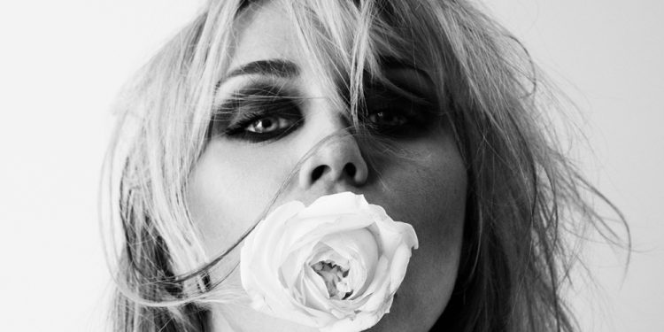 MILEY z nowym singlem „Bass Persuades”. To zapowiedź jej dziesiątego albumu 1 źródło: Warner Music Poland