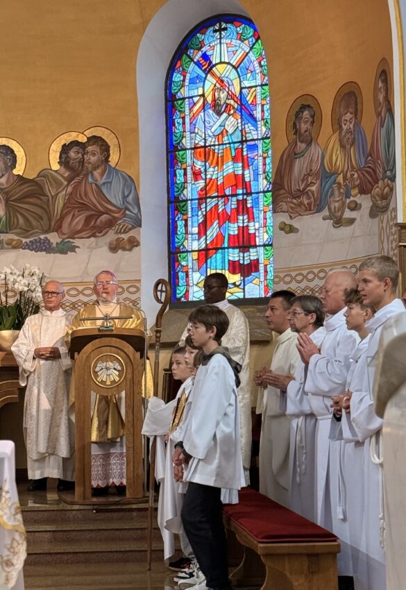Nowy proboszcz parafii pw. Świętych Apostołów Piotra i Pawła w Suwałkach 3 Nowy proboszcz parafii pw. Swietych Apostolow Piotra i Pawla w Suwalkach 5