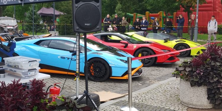 Piknik motoryzacyjny z Lamborghini w Suwałkach 1 Piknik motoryzacyjny z Lamborghini w Suwalkach 5