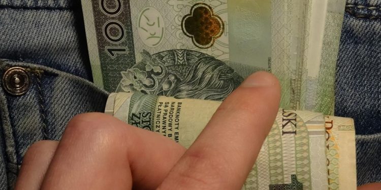 Skutki pomijania kasy fiskalnej: 200 tys. zł zaległego podatku 1 Skutki pomijania kasy fiskalnej 200 tys. zl zaleglego podatku 1