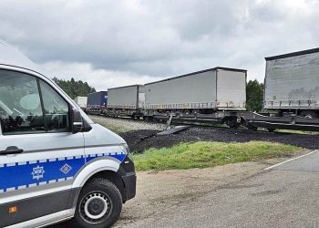 Zderzenie pociągu z ciężarówką 2 Zderzenie pociagu z ciezarowka