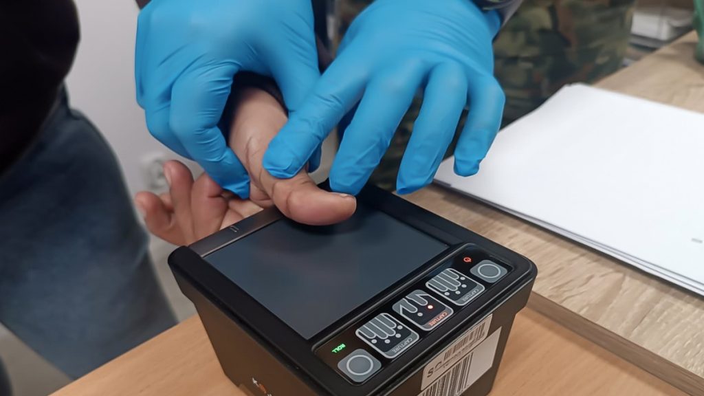 Kolejni cudzoziemcy muszą opuścić Polskę 1 cudzoziemcy olsztyn 2 crop