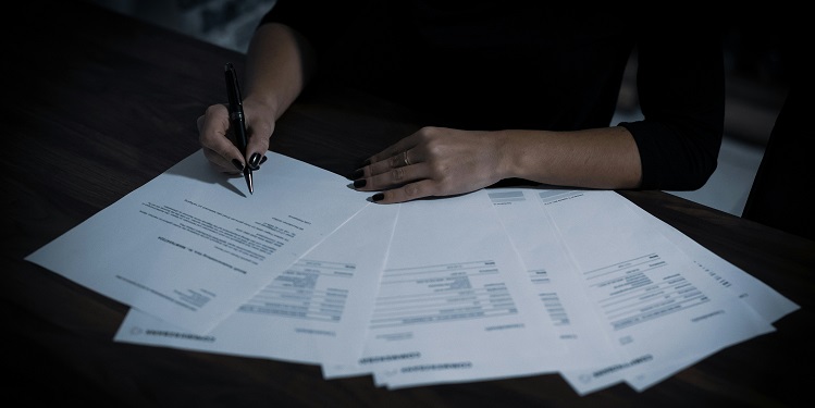 Kredyt po 50. i 60. roku życia. Jak demografia wpływa na decyzje banków? 1 dimitri karastelev ZH4FUYiaczY unsplash