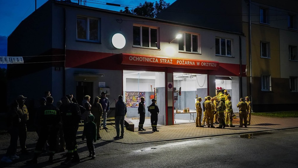 Fabrycznie nowy wóz ratowniczo-gaśniczy trafił do druhów z OSP Orzysz 5 zdj. OSP Orzysz 5