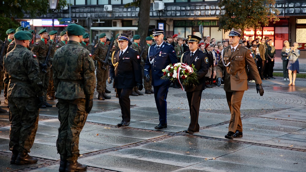 Ełczanie oddali hołd poległym w II wojnie światowej 7 zdj. UM w Elku 7