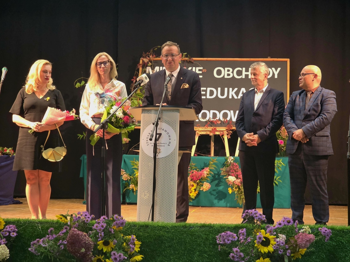 Obchody Dnia Edukacji Narodowej 8 009 2
