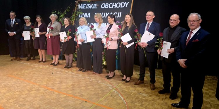 Obchody Dnia Edukacji Narodowej 1 015