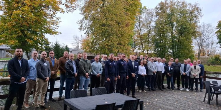 Funkcjonariusze z jedenastu krajów szkolą się w Giżycku 1 Fot. KWP Olsztyn
