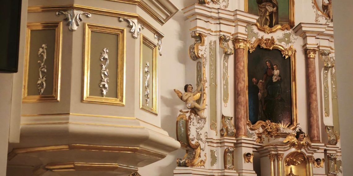 Parafia pw. św. Teresy z Avila w Wiżajnach