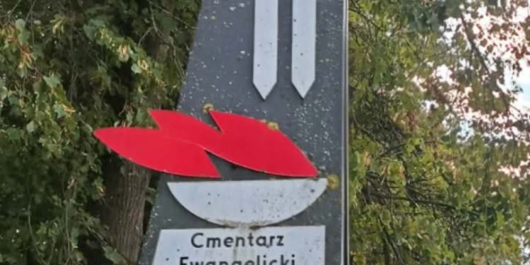 Cmentarz Ewangelicki fot. gmina Dubeninki