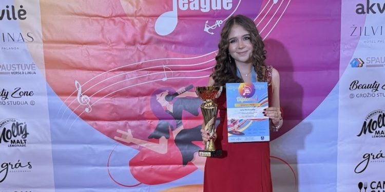 Julia Markowska z Grand Prix telewizyjnego festiwalu piosenki Palanga Talent League