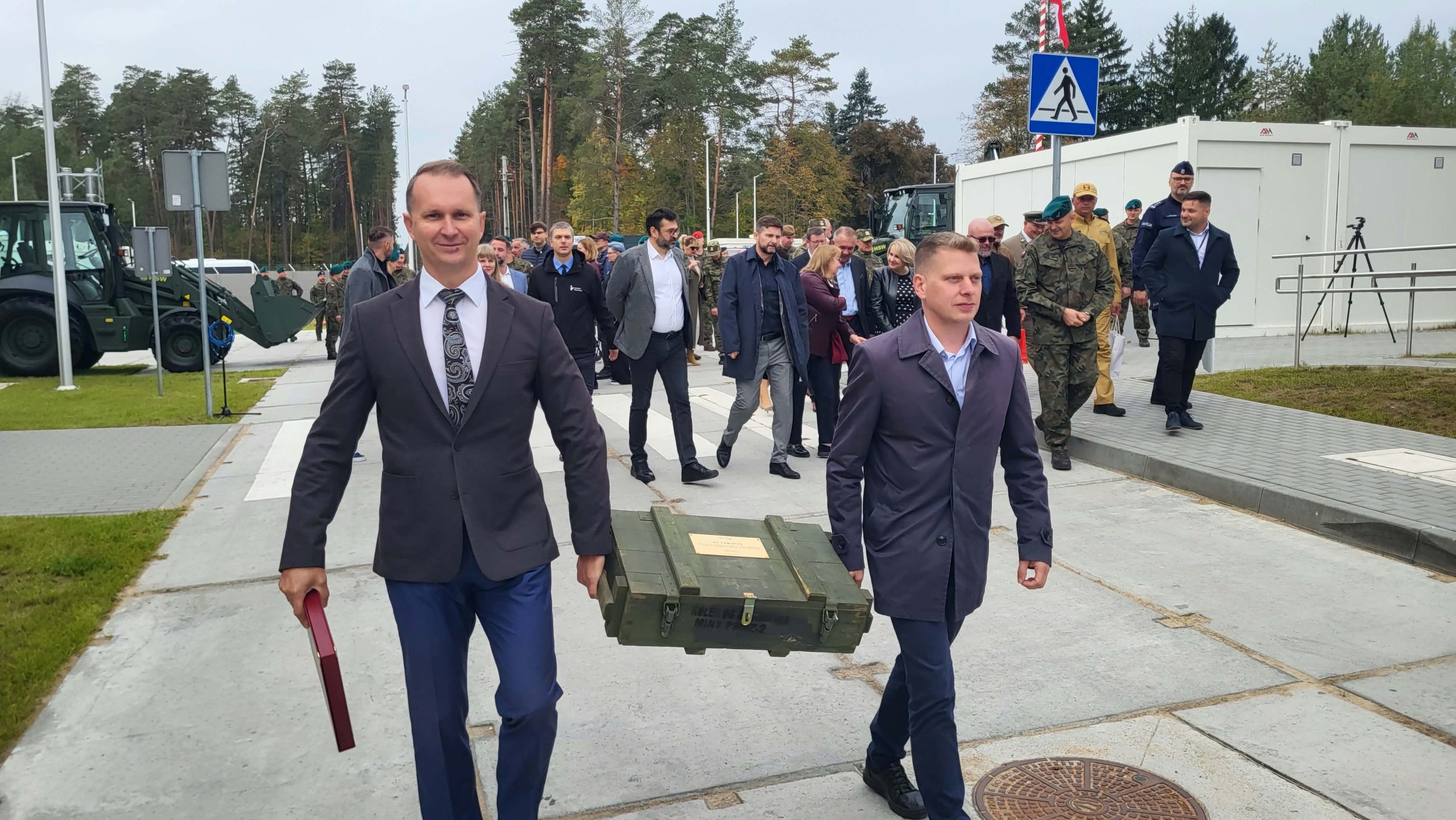 Nowe koszary otwarte 34 Messenger creation 6B28ADB3 C6C9 47DF 9B1B 9937E6952192 scaled