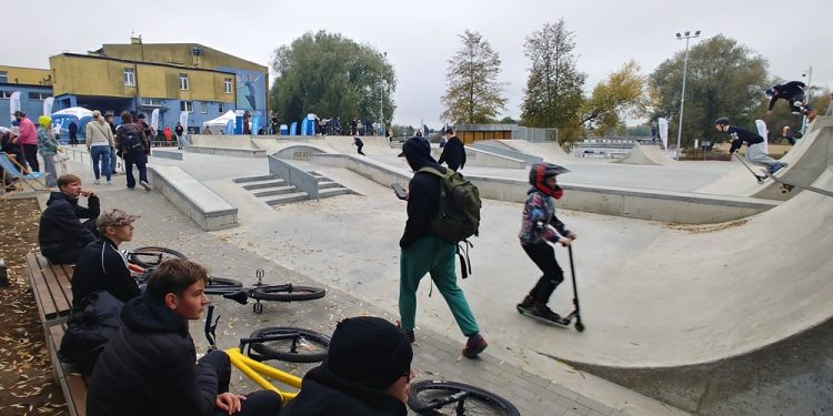 Skatepark nad Zalewem Arkadia otwarty 1 Skatepark nad Zalewem Arkadia otwarty 8