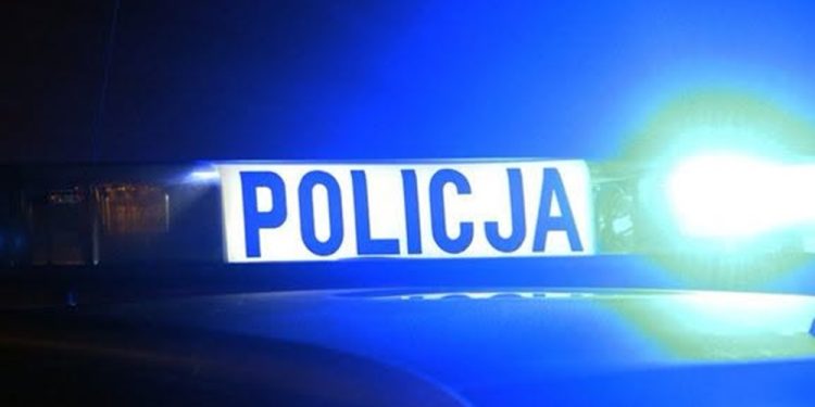Policjanci przypominają- za driftowanie zatrzymywane jest prawo jazdy 1 Fot. FB: KPP Ełk