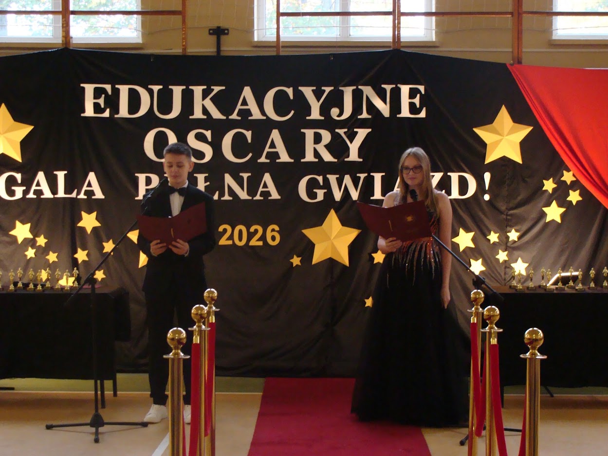 Edukacyjne Oskary w Kaletniku. Nauczyciele i pracownicy szkoły zostali wyróżnieni 10 kaletnikoscary00