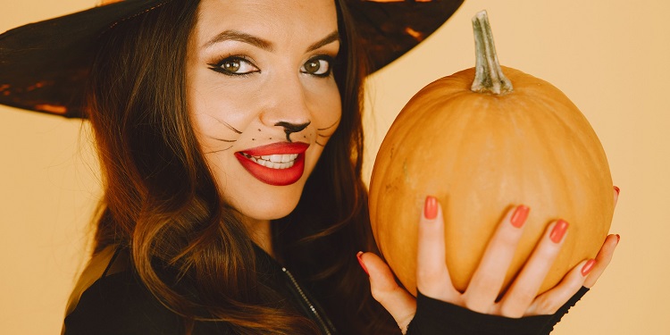 Paznokcie na Halloween: pomysły na kolory, wzory i wykonanie krok po kroku 1 paznokcie na halloween